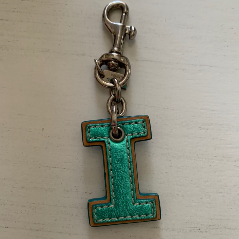 Initial I keychain